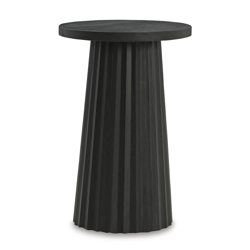 Signature Design by Ashley Ceilby Accent Table A4000603 IMAGE 1