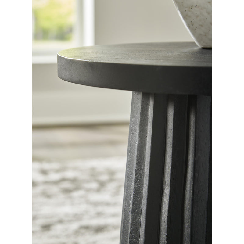 Signature Design by Ashley Ceilby Accent Table A4000603 IMAGE 3