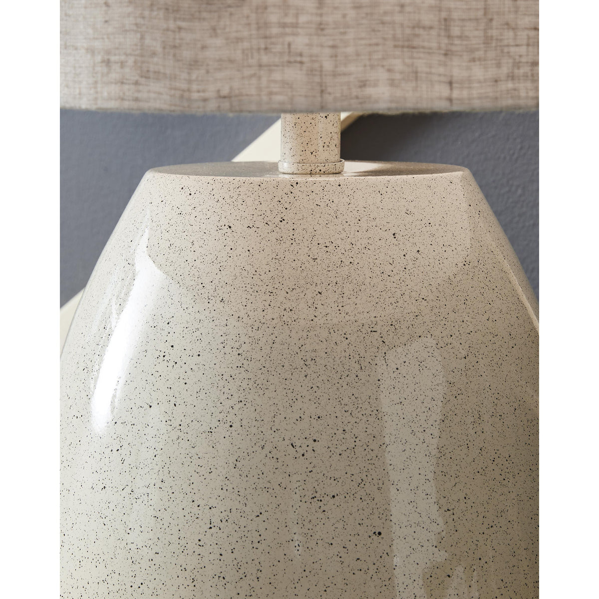 Signature Design by Ashley Linas L207594 Metal Table Lamp