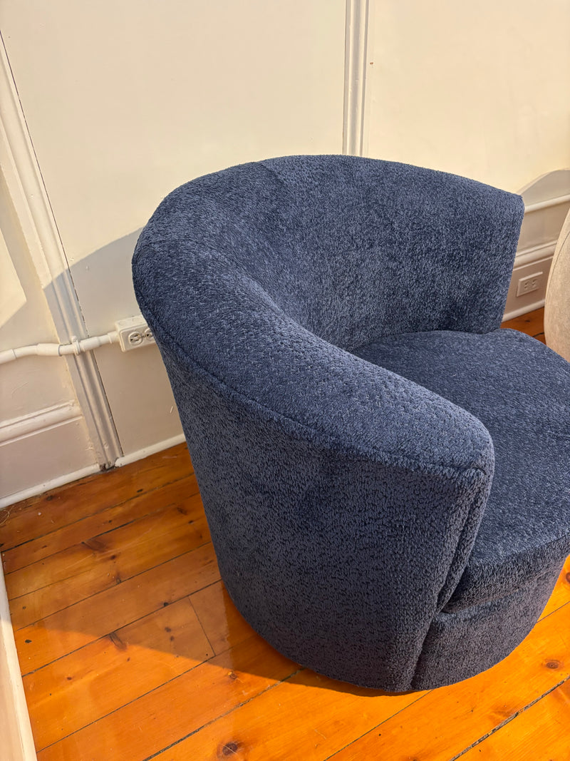 Curated 703 Swivel Chair