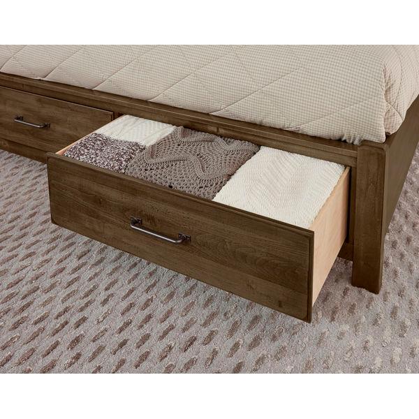Vaughan-Bassett Cool Rustic Queen Mansion Bed with Storage 170-551/170-050B/170-502/170-555T IMAGE 3